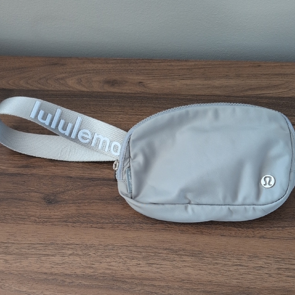 lululemon athletica Light Gray Belt Bag